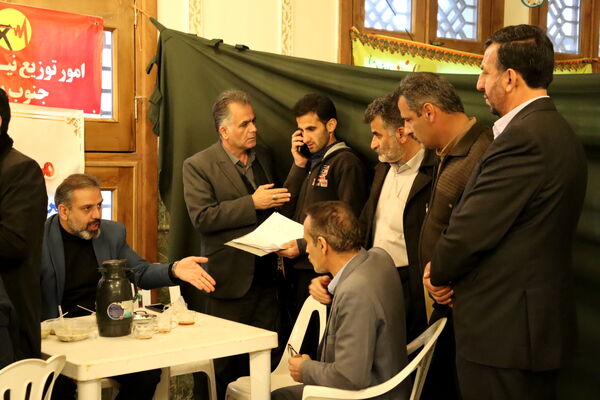 میز خدمت در بخش بندپی شرقی به‌مناسبت دهه فجر