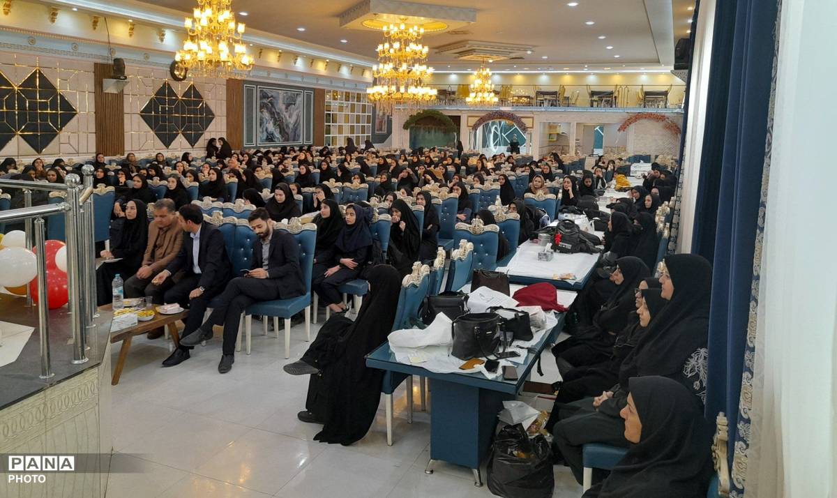 جشن ستارگان ویژه دانش آموزان دبیرستان حضرت معصومه (س) خلیل آباد