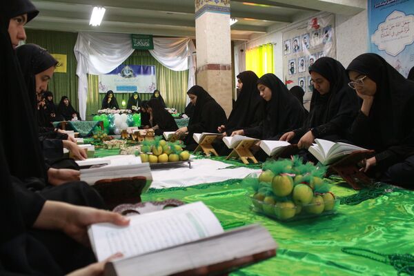 برگزاری محفل انس با قرآن و جزء‌خوانی قرآن کریم به یاد شهدای مظلوم غزه