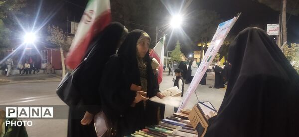 برپایی نمایشگاه کتاب صوتی همسفر دانا در حاشیه تجمعات 