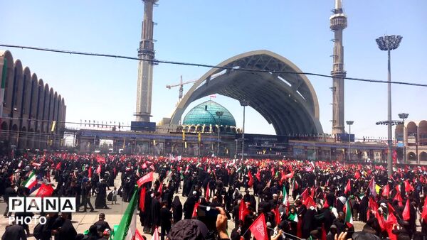وداع با رهبر شهید در مصلای تهران
