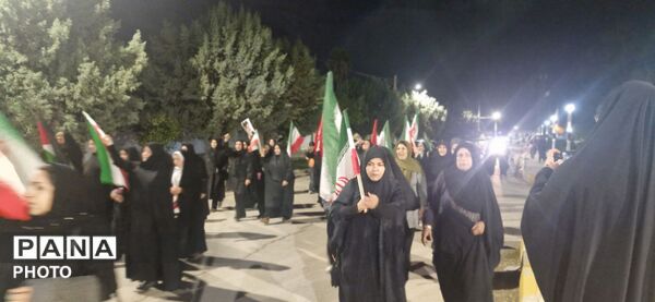 راهپیمایی گسترده در حمایت از جمهوری اسلامی ایران