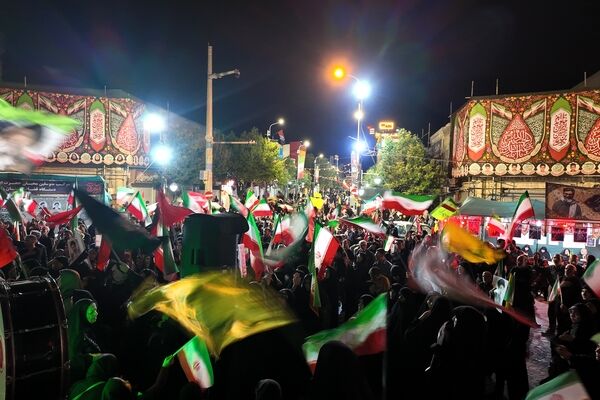 «باید برخاست»؛ شب‌های زنجان، روایت همدلی با رهبر شهید