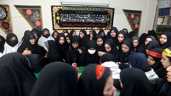  شهید گمنام ۱۷ ساله مهمان ویژه دبیرستان دخترانه امام حسین(ع) دوره اول  واحد ۳