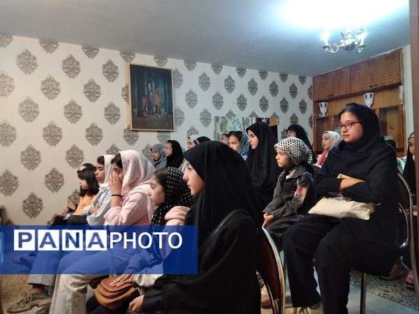 آموزش مقدماتی خبرنگاری در کانون ١۵ خرداد ناحیه ٣ آغاز شد