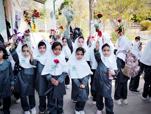 بهار کودکی در آستانه مهر؛ شکوفه‌های دبستان شمیم فاطمه