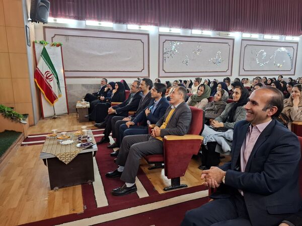 گرامیداشت روز مادر مدرسه دخترانه ۱۷ شهریور 