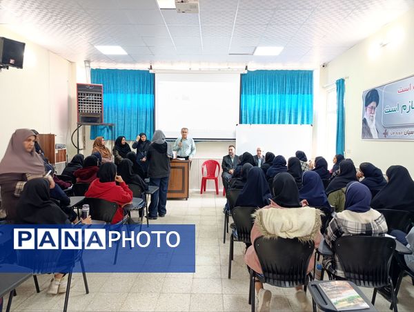 بیست و هشتمین گردهمایی کتاب گچ پژ در نیشابور 