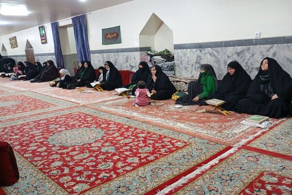  شبی با قرآن کریم در مسجد جامع شهر بار 