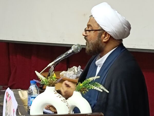 مراسم تجلیل از معلمان شهرستان فراشبند