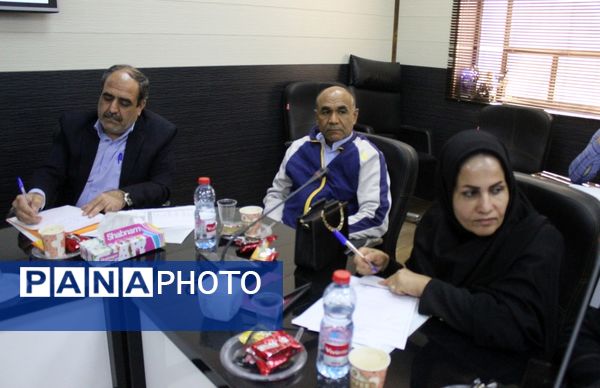 نشست تخصصی کارشناسان سواد آموزی استان بوشهر