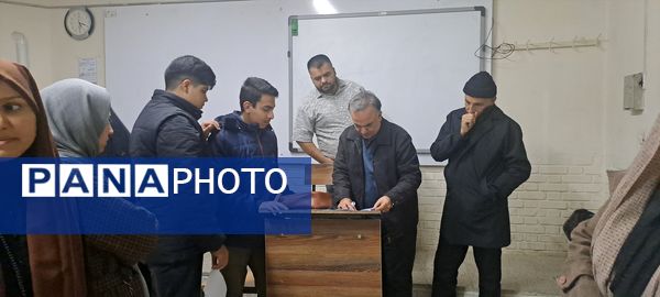 ارائه بیلان کار نوبت اول در دبیرستان شاهد ابوذر غفاری 