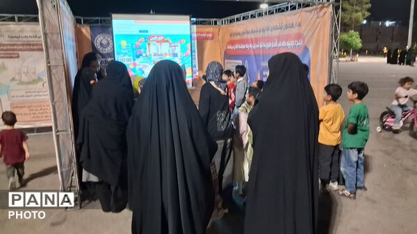 اجرای بازی تعاملی با انرژی باش در غرفه با انرژی‌های شهر بیرجند