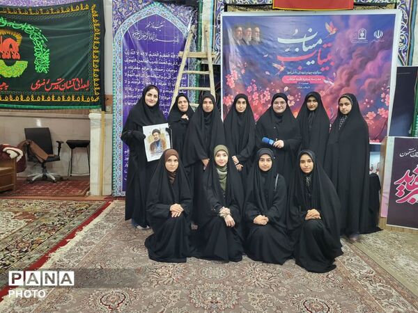 مراسم پرشور چهلمین روز شهادت دانش آموزان مدرسه  شجره طیبه شهر میناب در کلات 