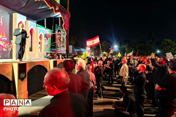 شبِ ۱۱۱؛ تبلورِ همدلی و آرامش در میدان شهید بروجردی