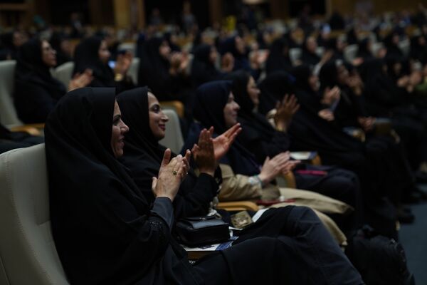 آیین تجلیل از معلمان نمونه و فداکار استان اصفهان