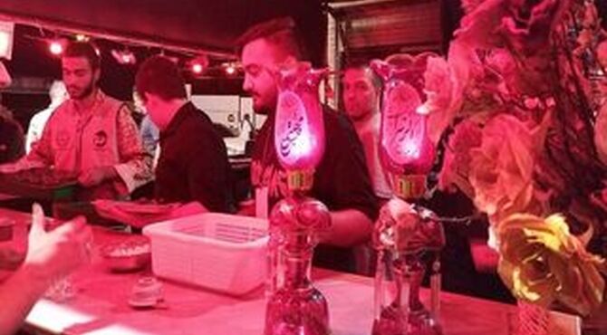 خدمت رسانی در مسیر عشق