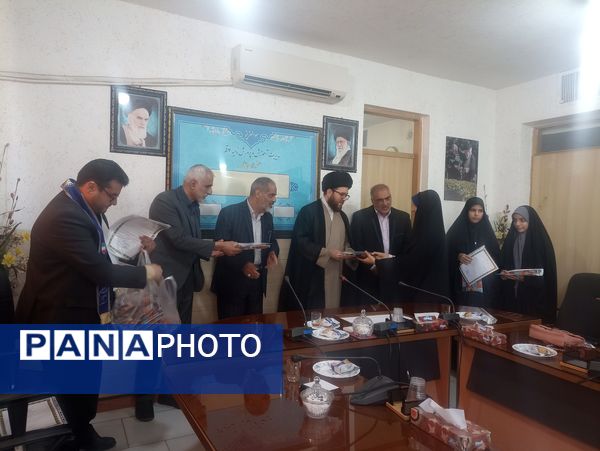 دیدار خبرنگاران پانا با مدیر آموزش و پرورش ناحیه 3 قم