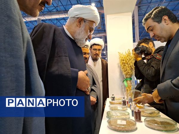 روز سوم از نمایشگاه پژوهش و فناوری در مشهد