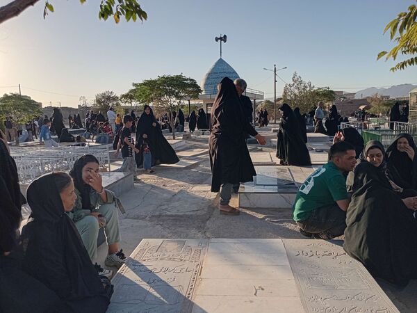 زیارت اهل قبور در روز شهادت امام حسن( ع) در کاشمر