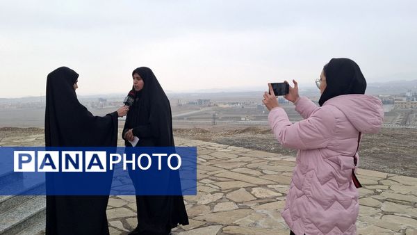 غبارروبی و عطر افشانی مزار شهدای گمنام شهر کهک 