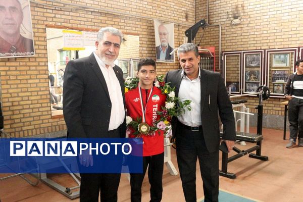 تجلیل از قهرمان مسابقات کشتی غرب آسیا