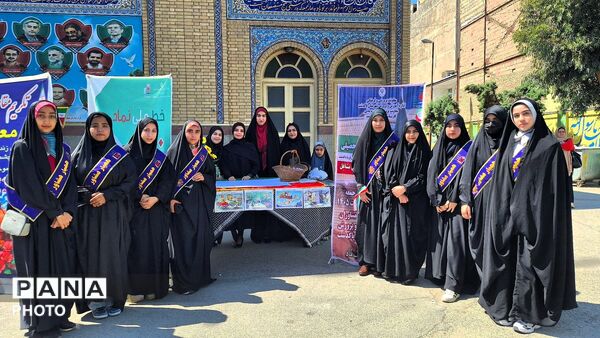 گامی مؤثر برای آینده تحصیلی دانش‌آموزان؛ میز خدمت مشاوران پاکدشتی 