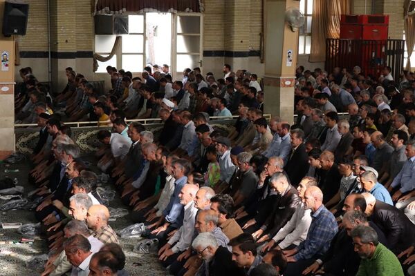 حضور پرشور مردم پاکدشت در نماز عید فطر