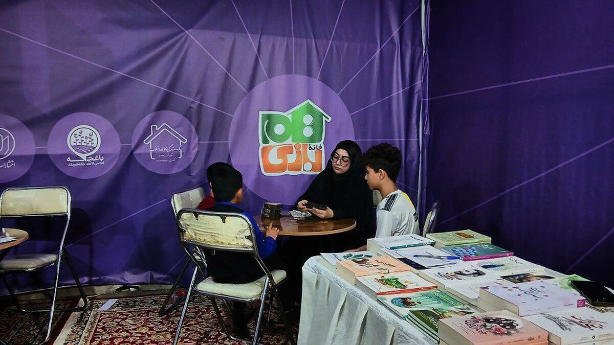 والدین با جایگزینی محصولات آموزشی هدفمند، مانع از آسیب‌های تربیتی فرزندان شوند