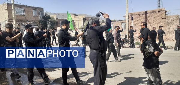 روستای سربالا در سوگ امام حسین(ع)؛ حضور پرشور جوانان در مراسم عزاداری حماسه‌ساز شد