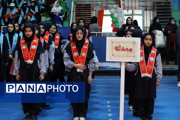 سالن شهید رجایی ورامین میزبان همایش یاوران انقلاب