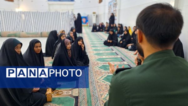 برگزاری مسابقه چالشی دومینو دانش‌آموزان دختر شهرستان لنده