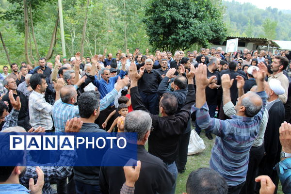 تشییع پیکر مادر شهید حسینعلی جعفری