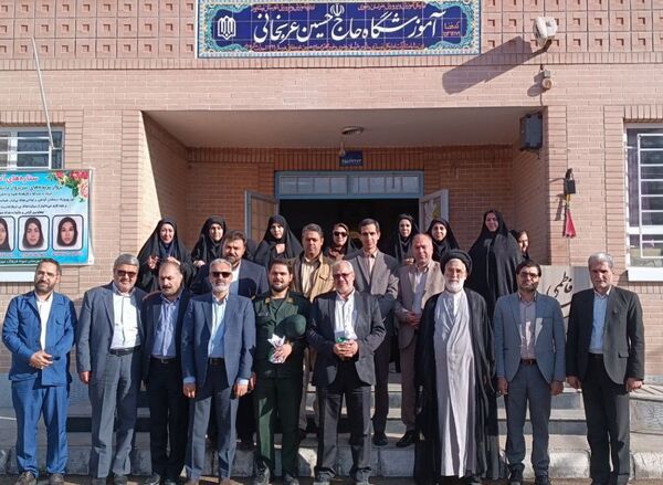  اجرای طرح انس با قرآن دبیرستان خاص نمونه فرهنگ مهر فاطمی