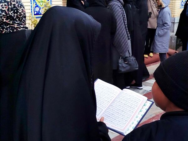 برگزاری مراسم شب های چراغ برات در آرامگاه شهید مدرس