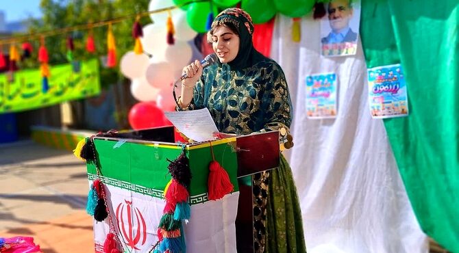 طنین زنگ انقلاب در مدرسه فرزانگان شهرستان باشت