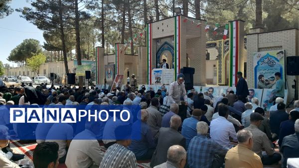 نماز جمعه در جوار شهدای بهشت فضل نیشابور 