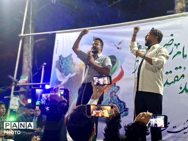 آوای سپاس معلم؛ بیعتی دوباره با رهبری در هفته‌ای پر از عشق به علم و آموزش