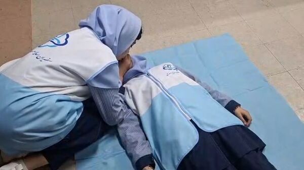 جلسه سفیران سلامت در دبستان دخترانه فرهنگیان ۲ 
