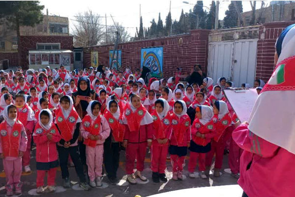 یادواره شهید حاج قاسم سلیمانی در مدرسه ۲۲بهمن دوره اول شهرستان آباده