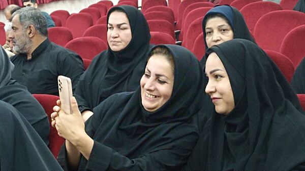 جلسه تخصصی پروژه مهر مدیران مدارس محمودآباد 
