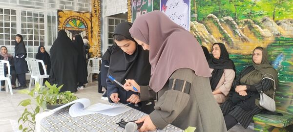 جشن جوانه ها در دبیرستان فیاض