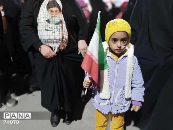 موکبِ کودک و نوجوانان در تجمعات شبانه شهر فارسان