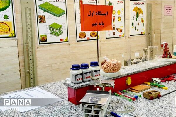 دوازدهمین دوره جشنواره نوجوان خوارزمی در دبیرستان سپاهان بهارستان‌دو
