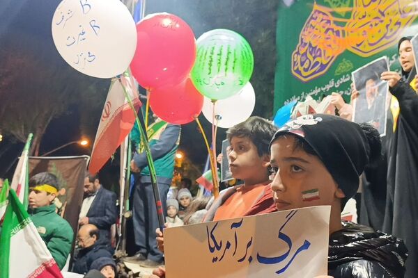 مردم اهر همگام با سراسر کشور، شصتمین حضور خود را در میدان ثبت کردند