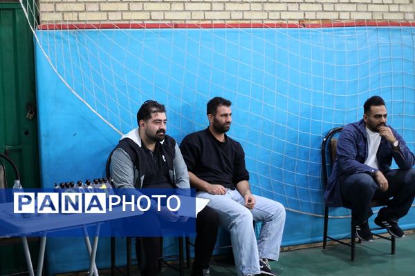 مسابقات قهرمانی فوتسال در منطقه کهریزک 