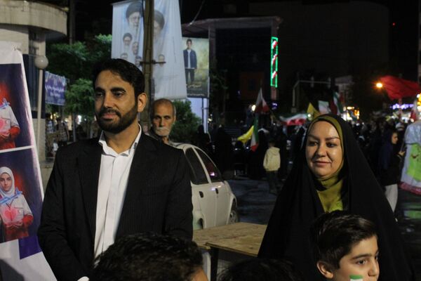 بازدید قائم‌مقام سازمان دانش‌آموزی از غرفه نوجوان مبارز و شهدای دانش‌آموز ورامین