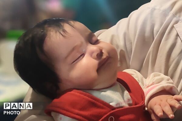 از لبخند کودکان تا دست دعای بزرگ‌ترها