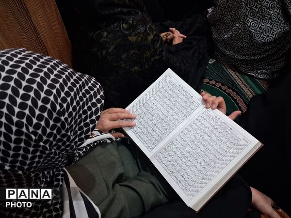 عرفه روز طلب بخشایش و تجدید پیمان با خداوند 
