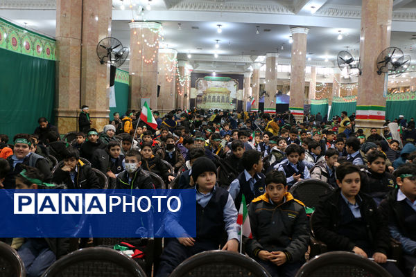 رونمایی از کتاب «سردار ایرانی» ویژه نوجوانان در قم